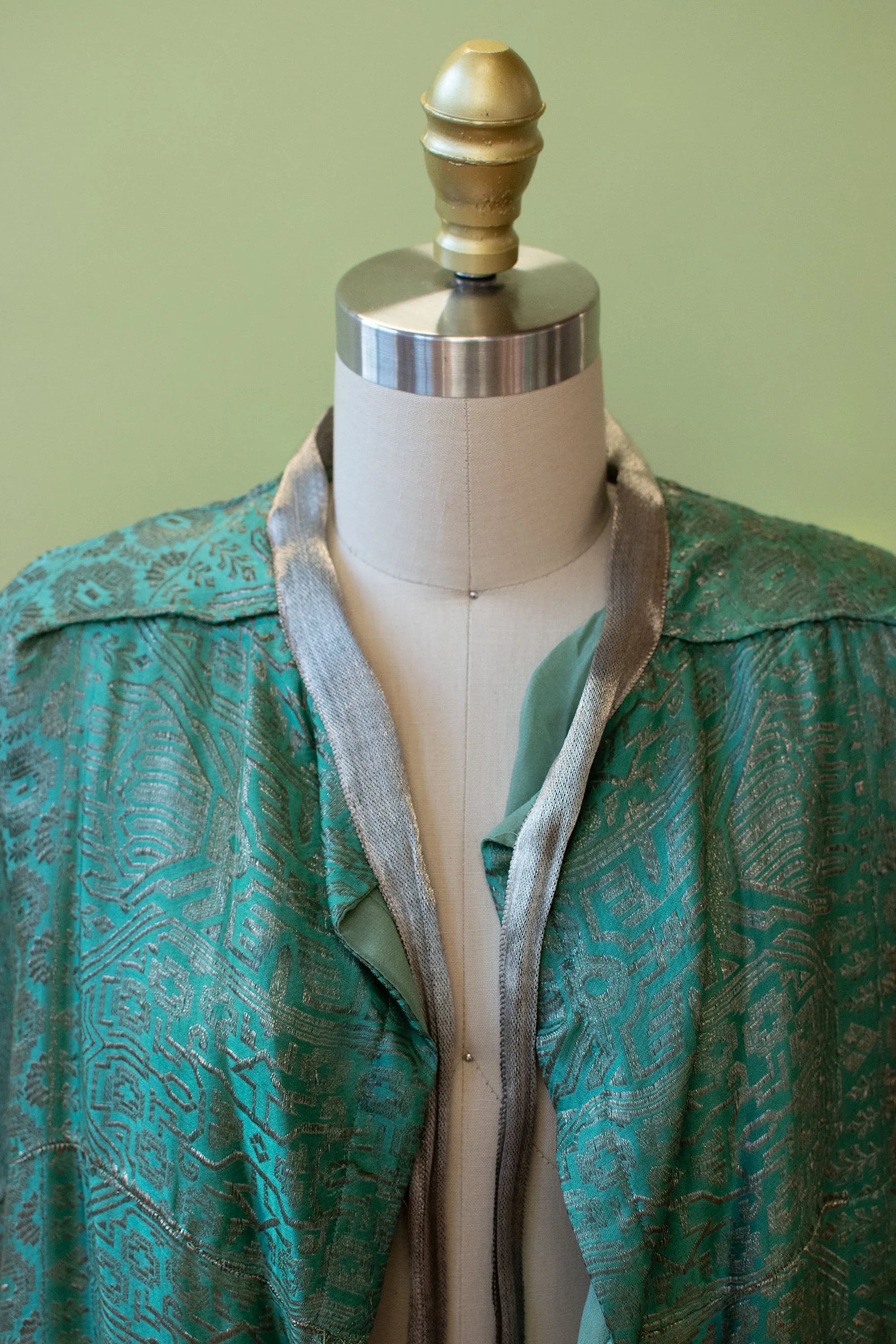 1920s Lame Cape