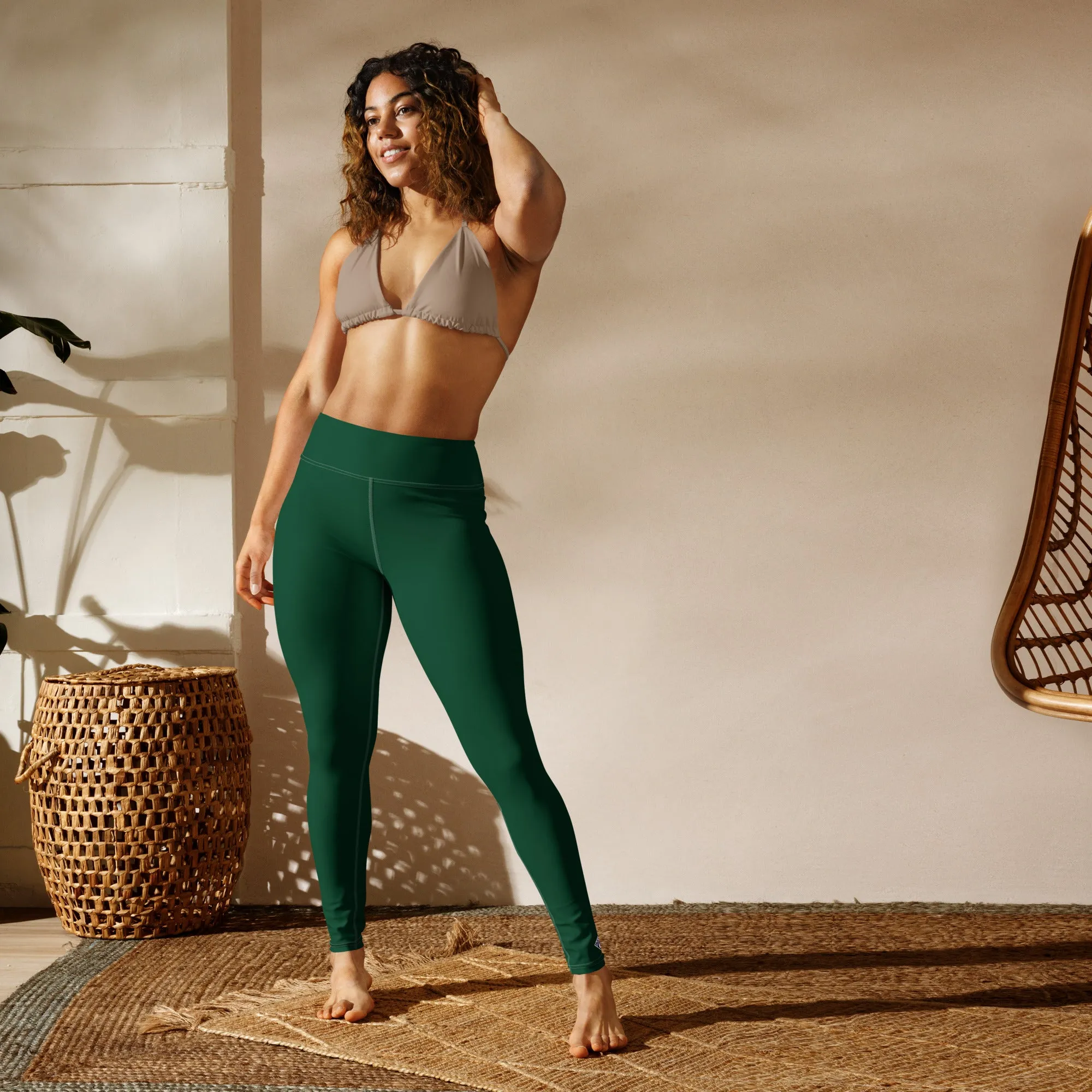 Active Lifestyle: Solid Color Leggings for Her Workout - Sherwood Forest