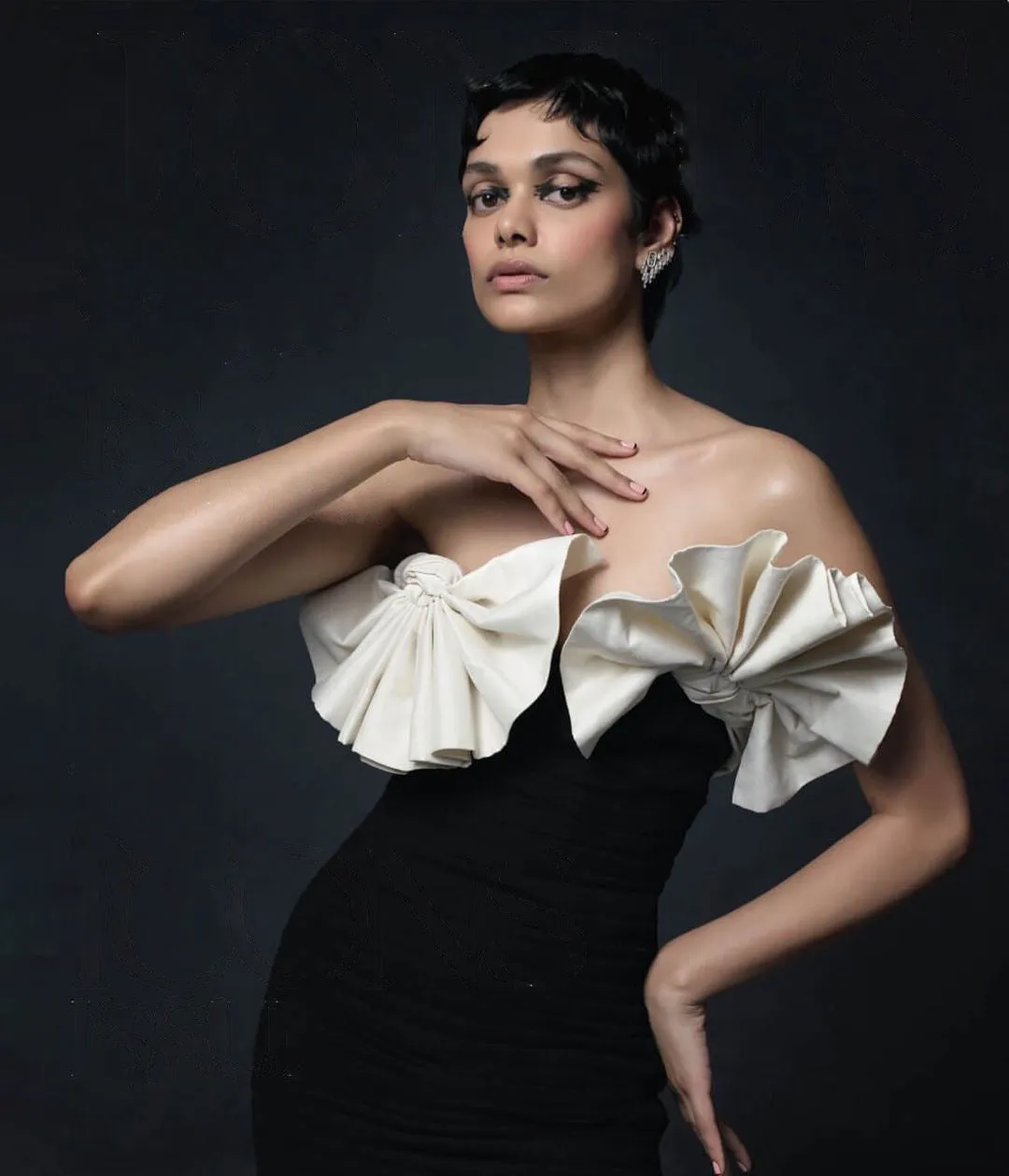 Black White Folding Strapless Backless Formal Dress
