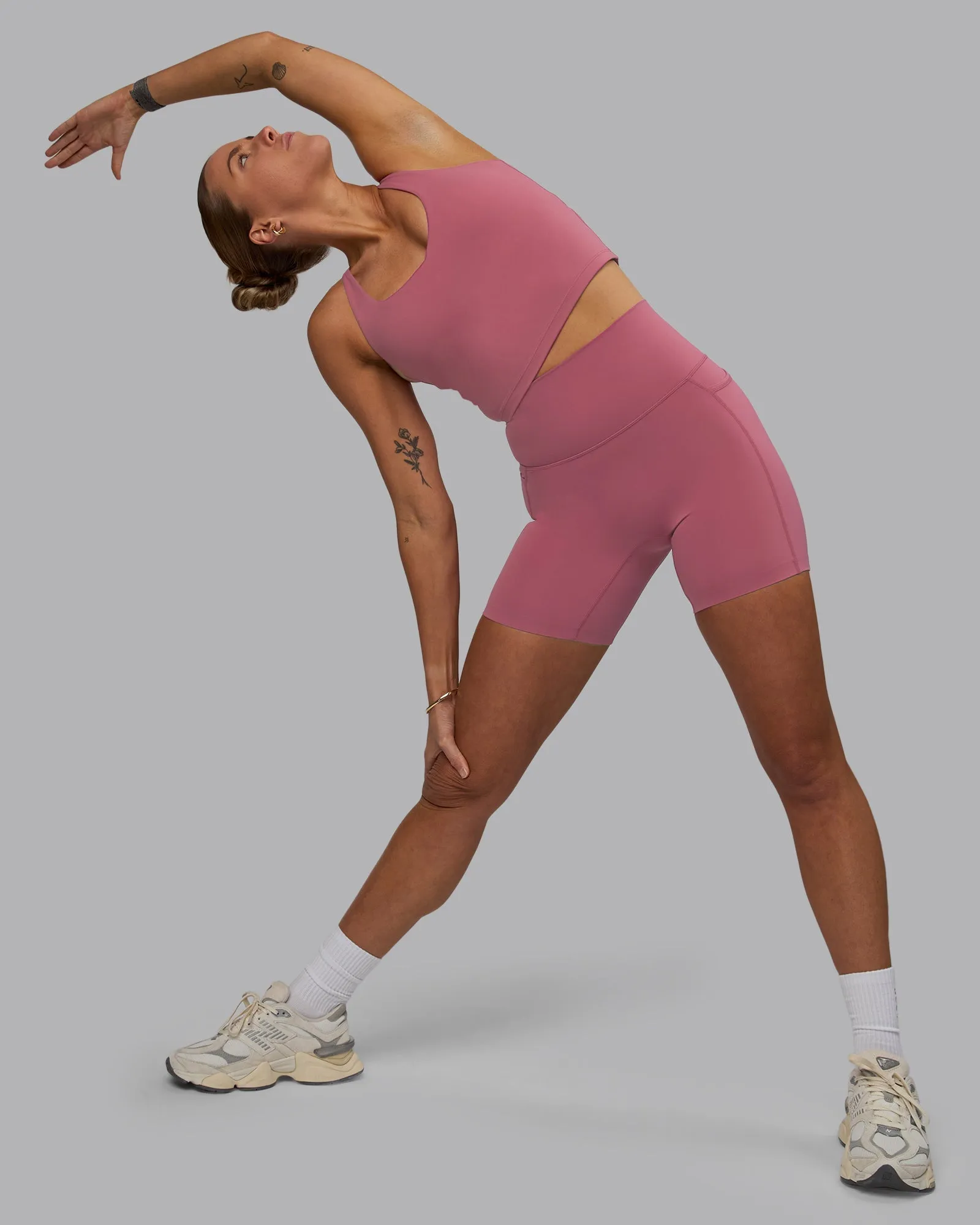 Elixir Mid-Length Shorts With Pockets - Mauve Haze