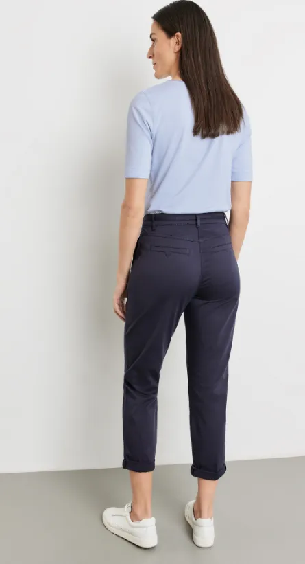 GERRY WEBER<BR>
Sustainable Chino<BR>
Blue<BR>