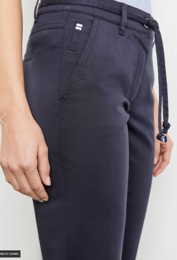 GERRY WEBER<BR>
Sustainable Chino<BR>
Blue<BR>