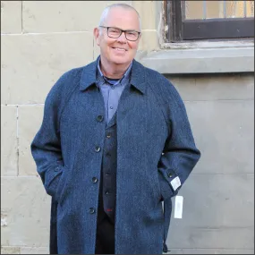 Harris Tweed Dark Blue Herringbone Raglan Overcoat==