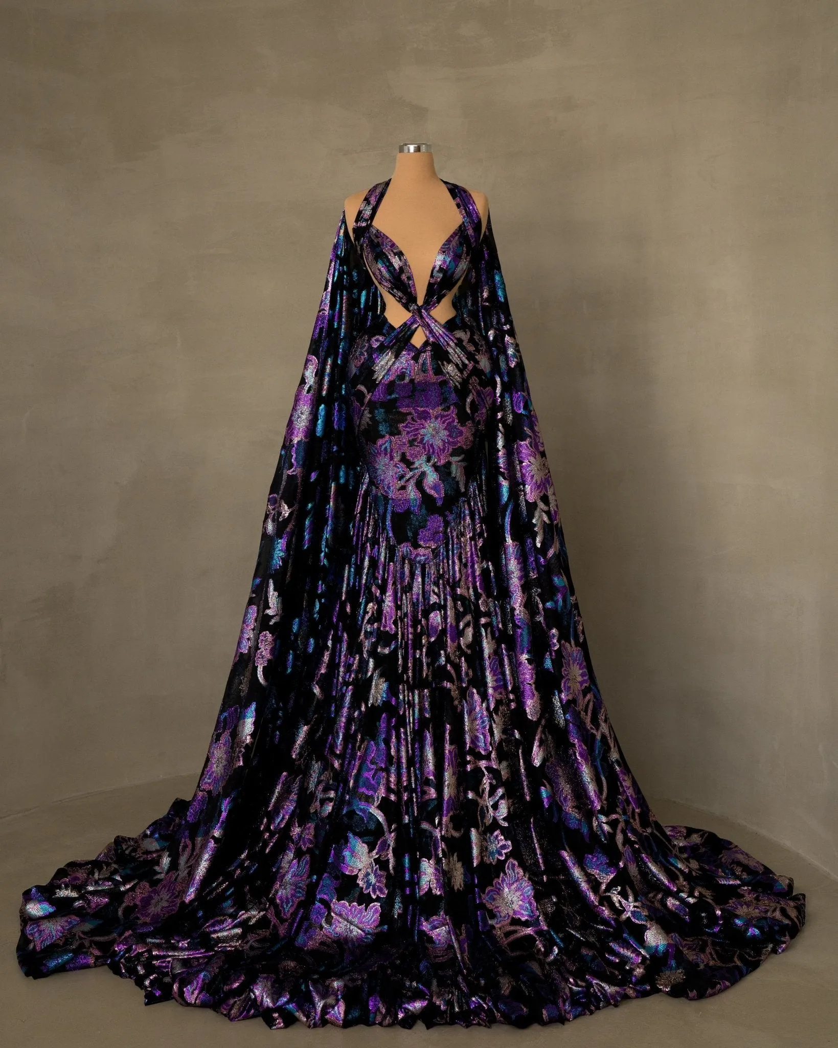 Kloiee Cut-Outs Dress with Back Cape