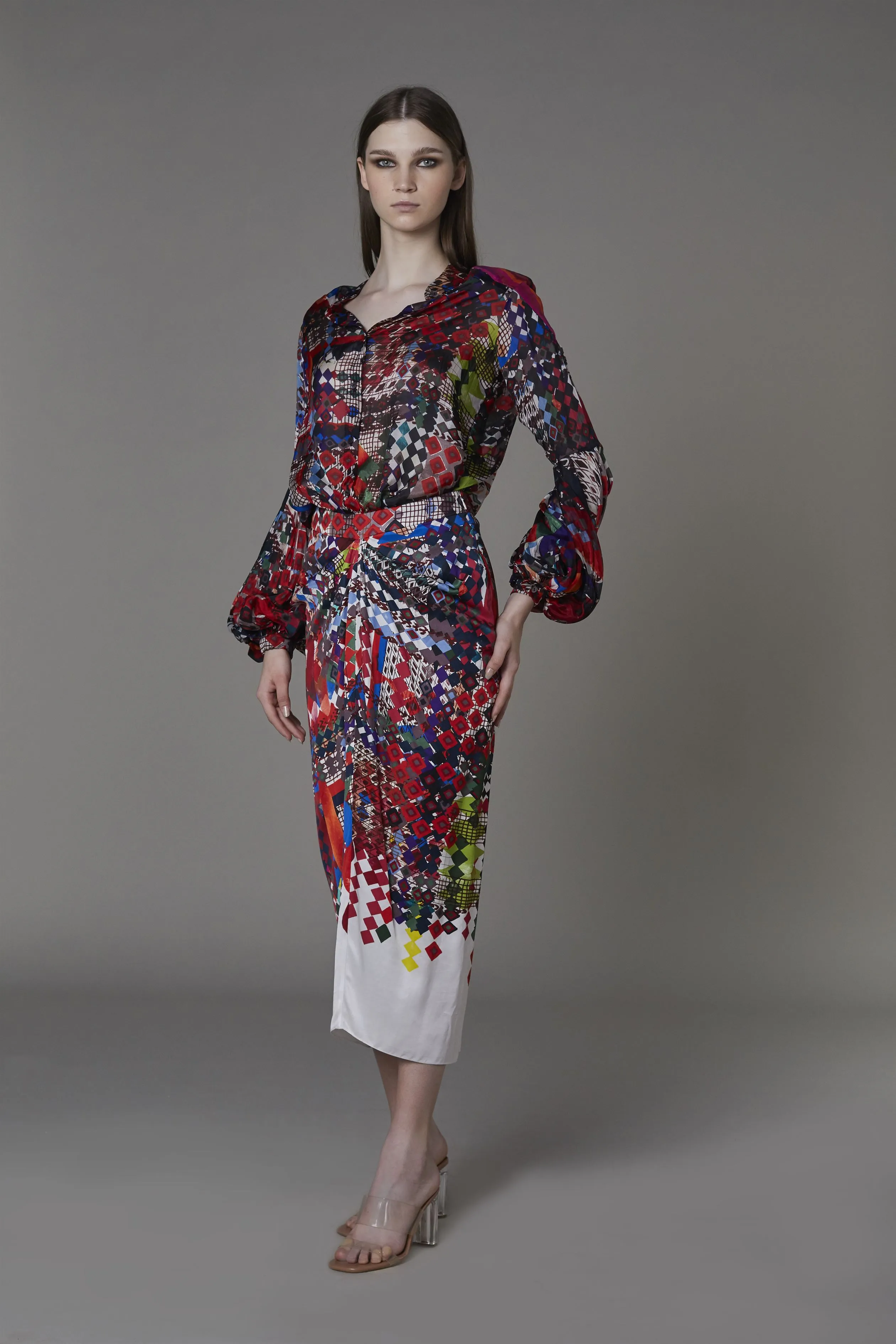 Saaksha & KinniÂ    I   AK print shirt with half ballooon sleeves

AK pinched skirt Blouse - Cotton Silk / Chiffon

Skirt - Satin Multi   SS22120

  SS22121