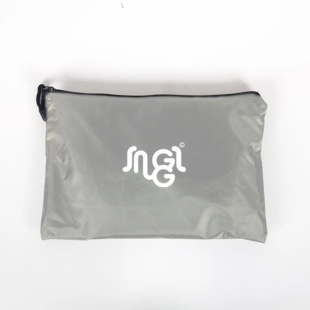 Snuggs beard cape Grey