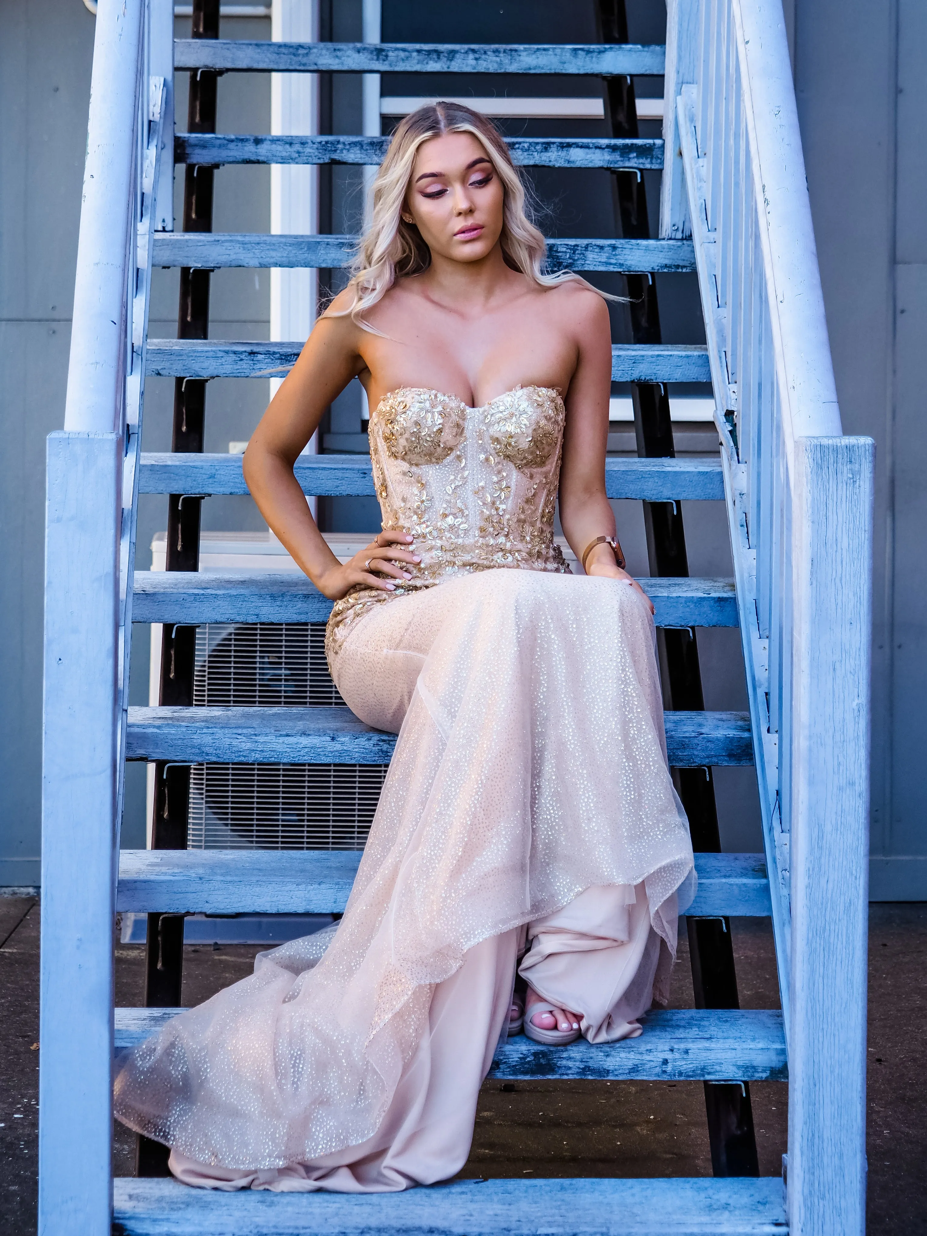 Sparkling gold bustier mermaid dress