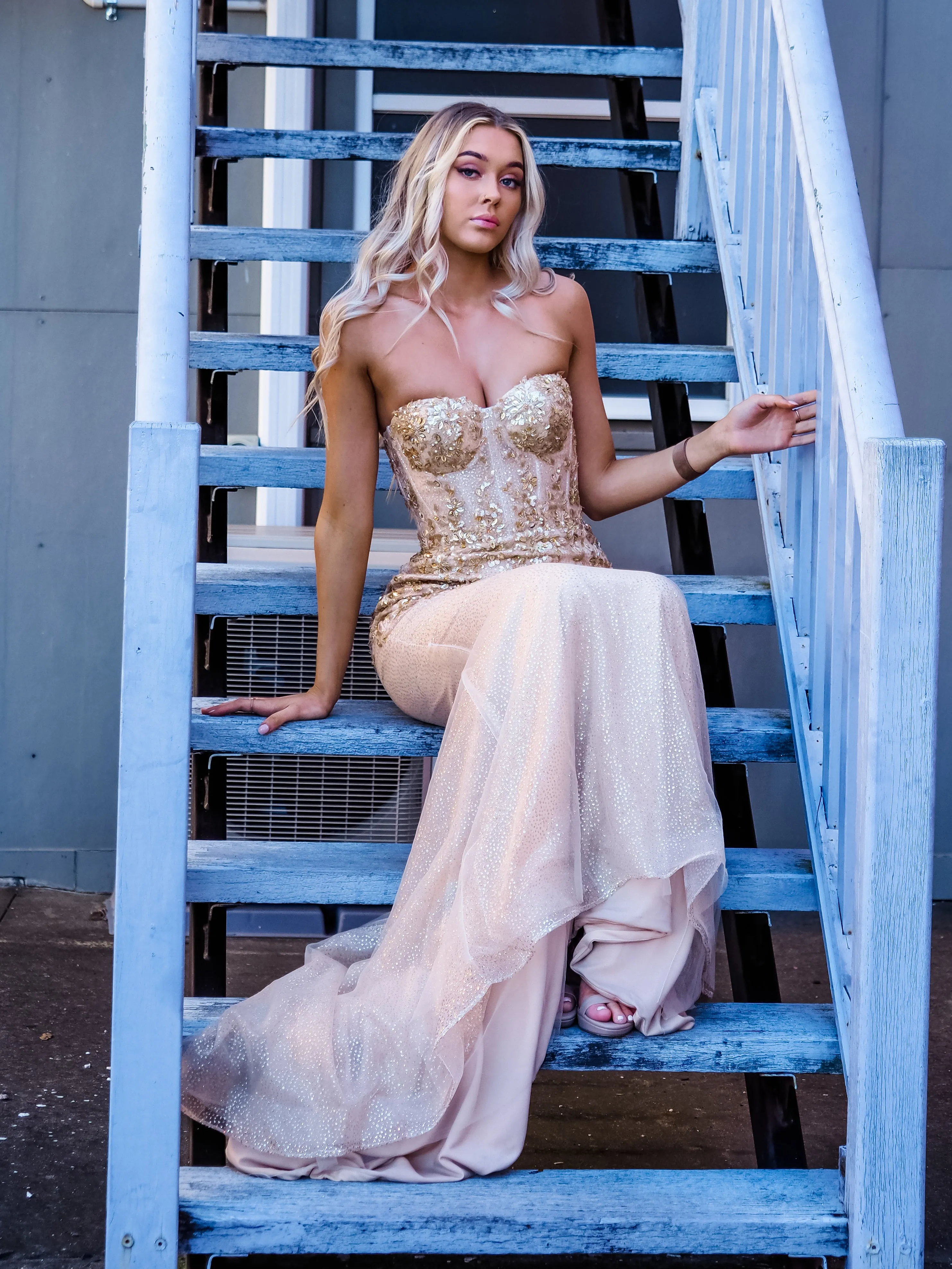 Sparkling gold bustier mermaid dress