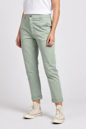 Women's Rolled Hem Chino Trouser in Iceberg Green