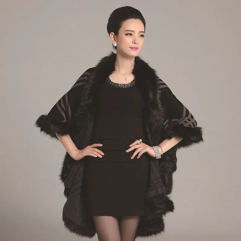 Women's Winter Casual O-Neck Poncho With Faux Rabbit Fur